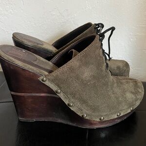 Diane von Furstenberg Emerson Suede wedge Clogs 9.5 DVF